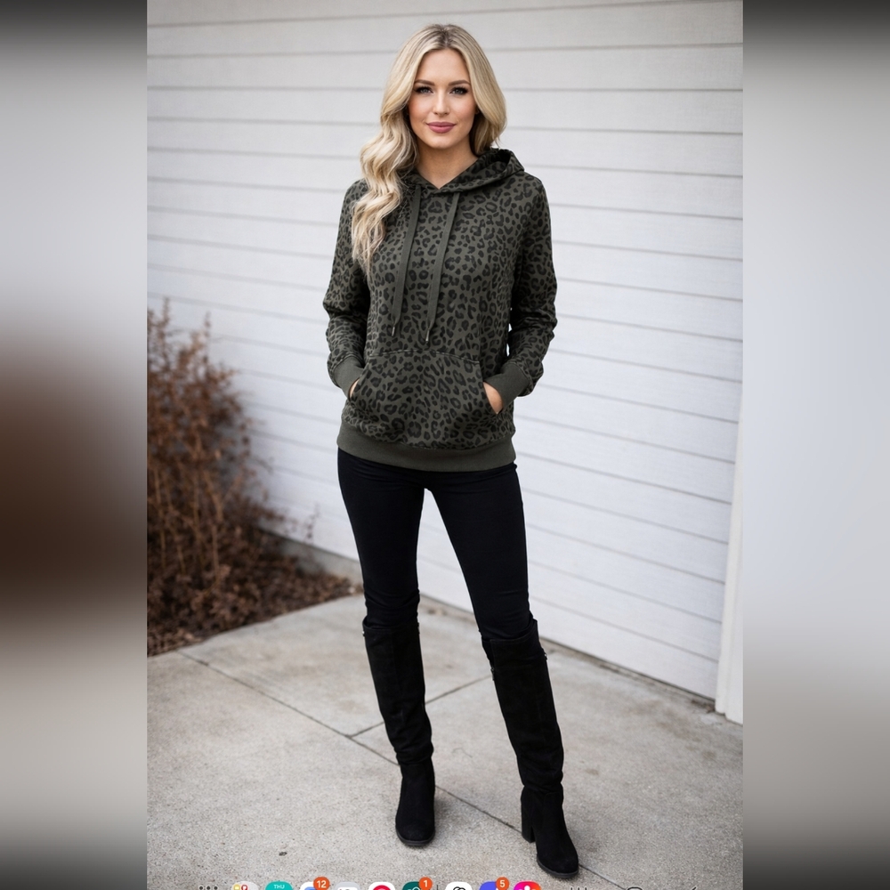 NWT Womens 90 DEGREE BY REFLEX hoody Sweatshirt.